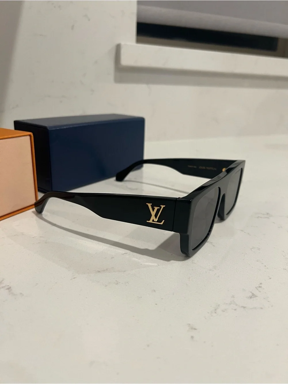 Louis Vuitton Black Sunglasses with Gold LV Accent